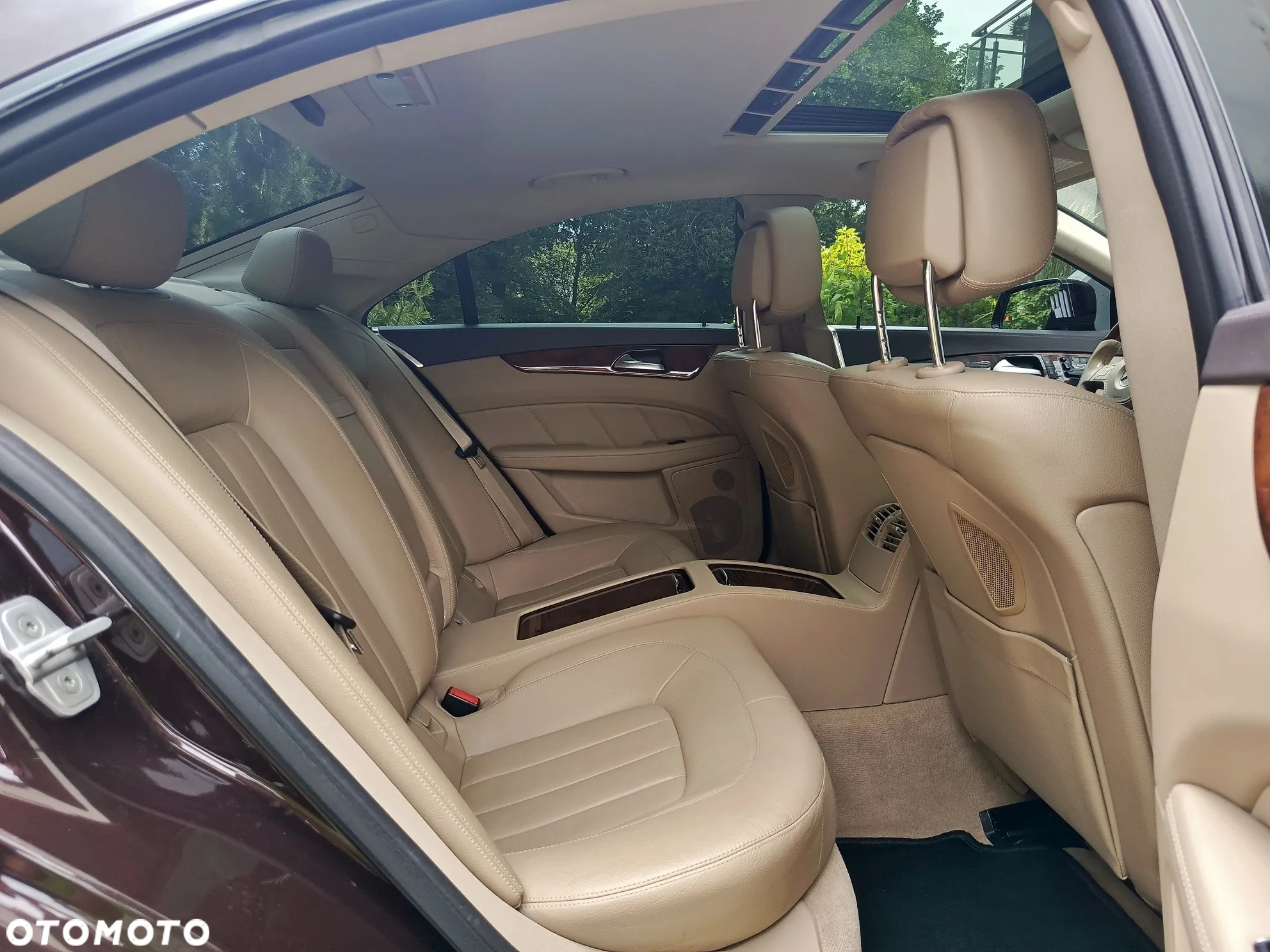 Mercedes-Benz CLS 500 4-Matic BlueEff - 11