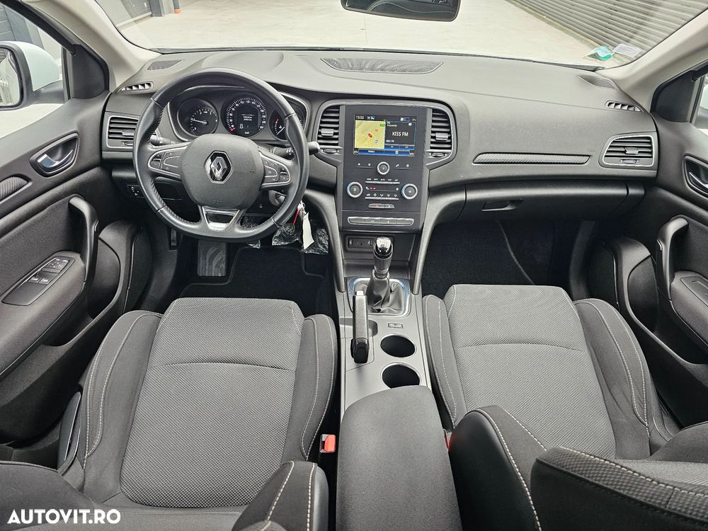 Renault Megane BLUE dCi 115 BUSINESS EDITION - 5