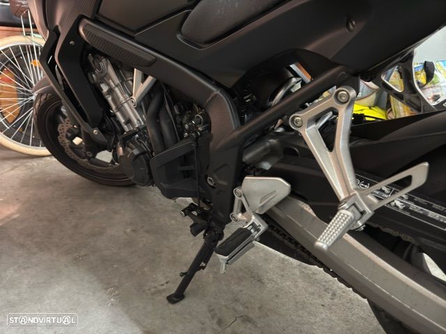Honda CB - 3