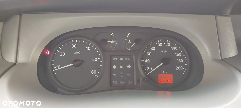Renault Trafic - 8