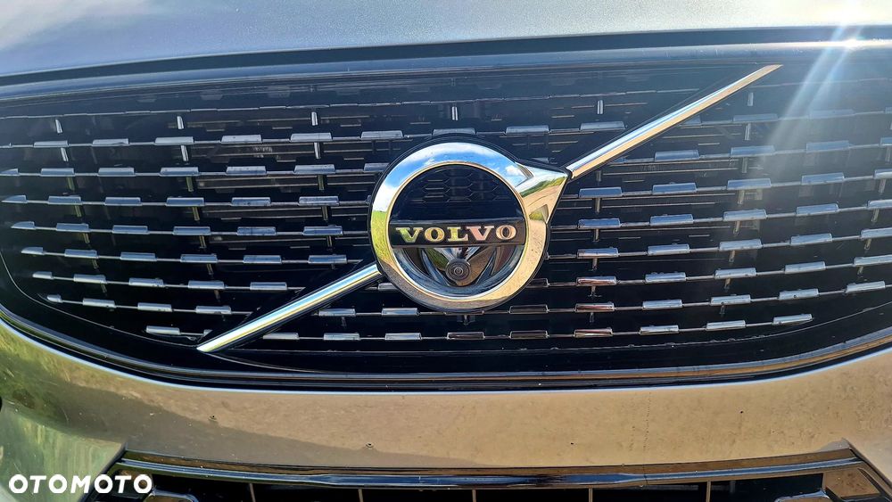 Volvo XC 60 T5 GPF AWD R-Design - 8