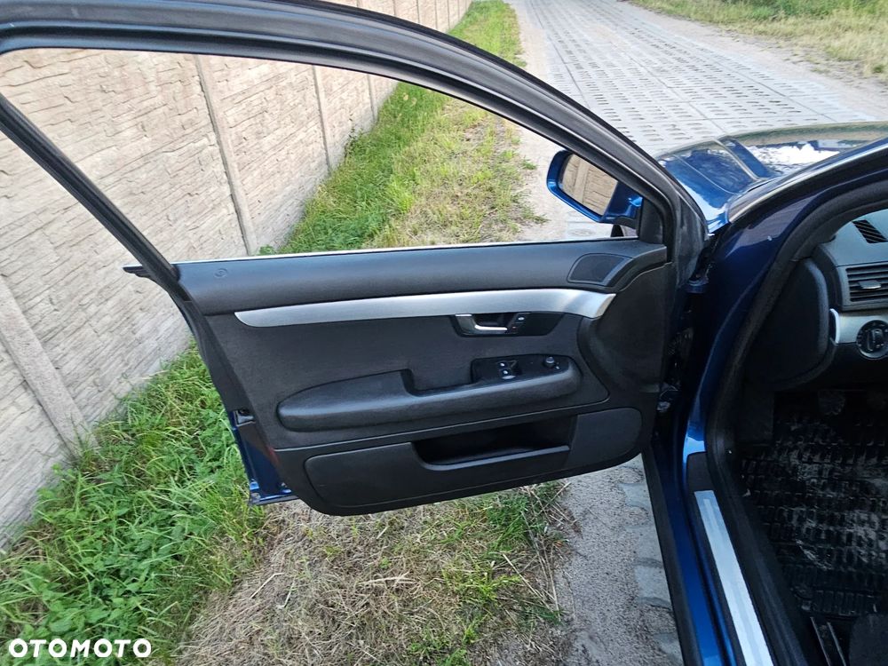 Audi A4 Avant 2.0 TDI - 19