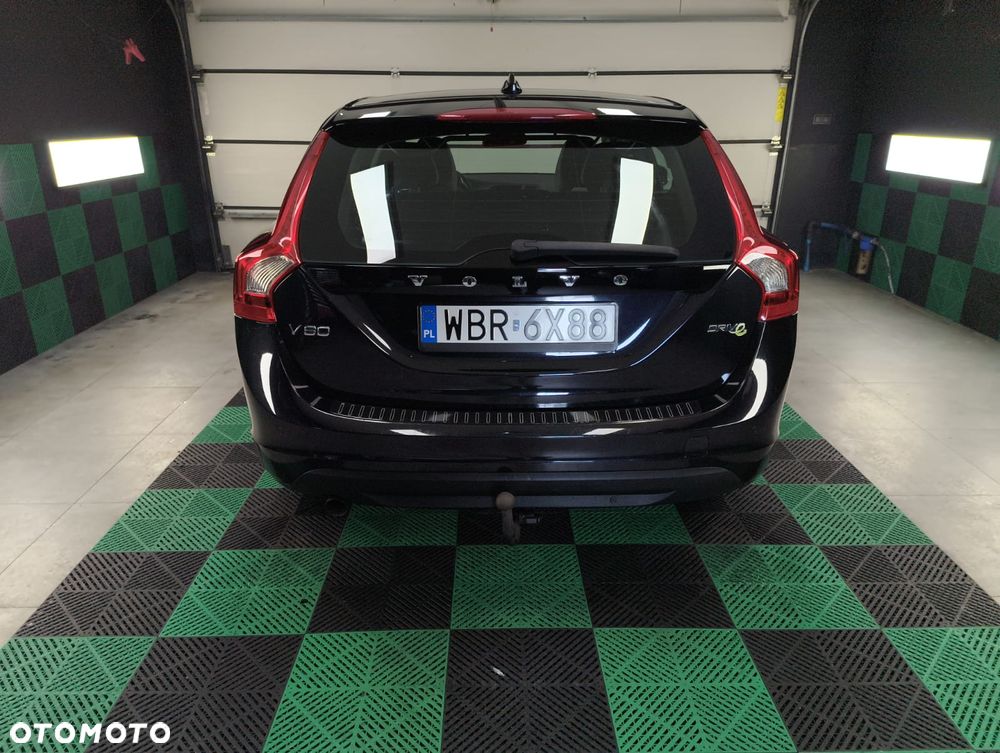 Volvo V60 D2 Kinetic - 36