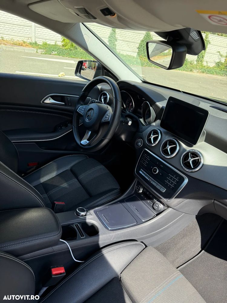 Mercedes-Benz CLA 200 d 4MATIC Aut. - 9