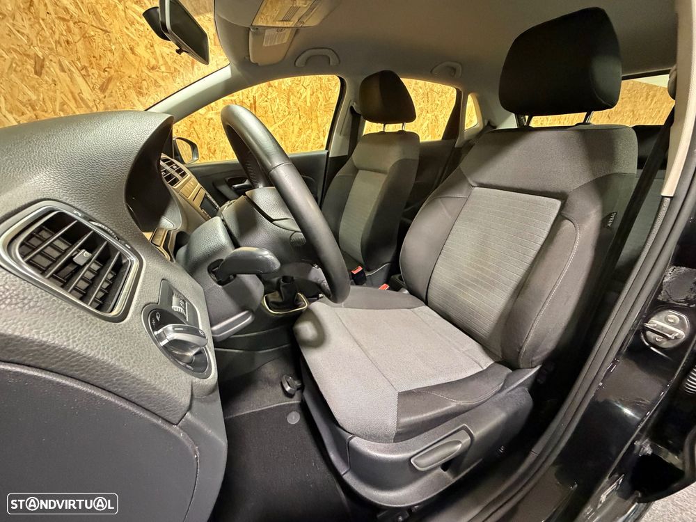 VW Polo 1.2 Confortline - 12