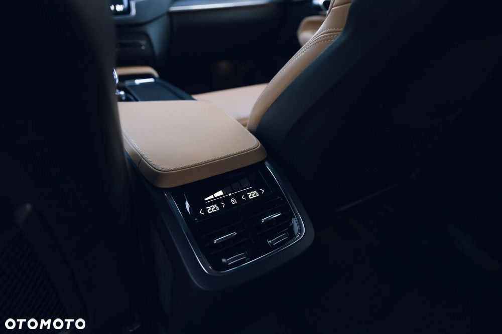 Volvo XC 90 B6 B AWD Inscription - 14