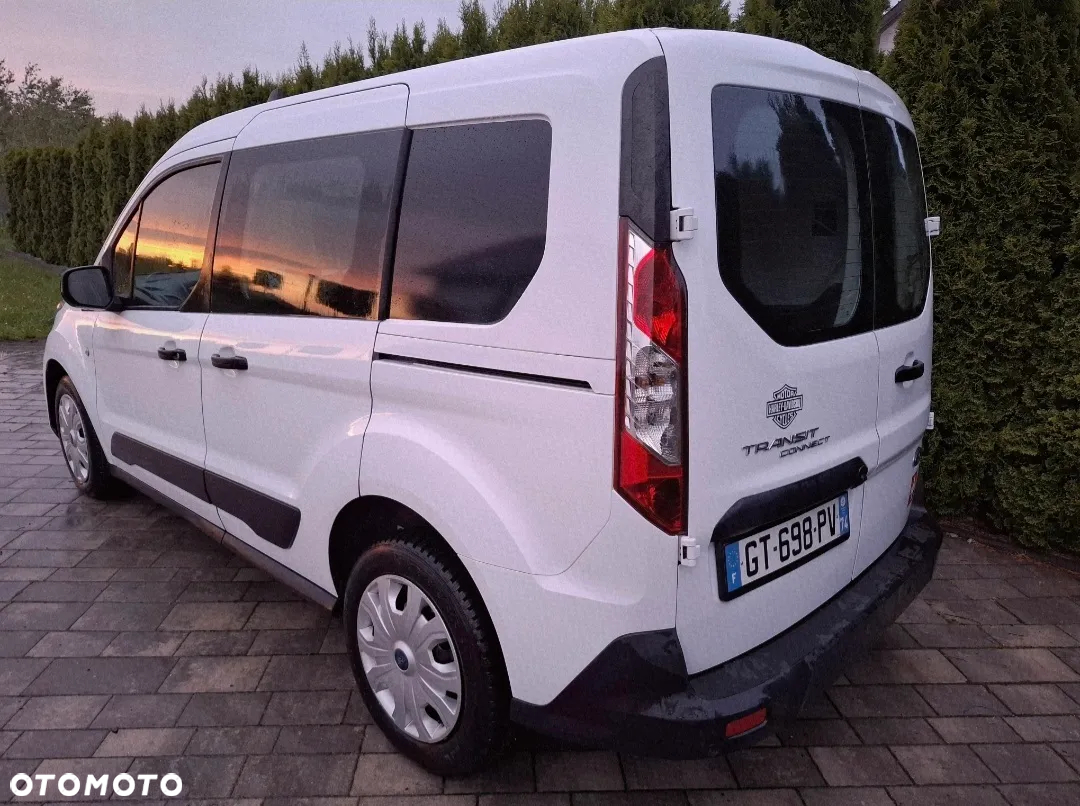 Ford Transit Connect - 4