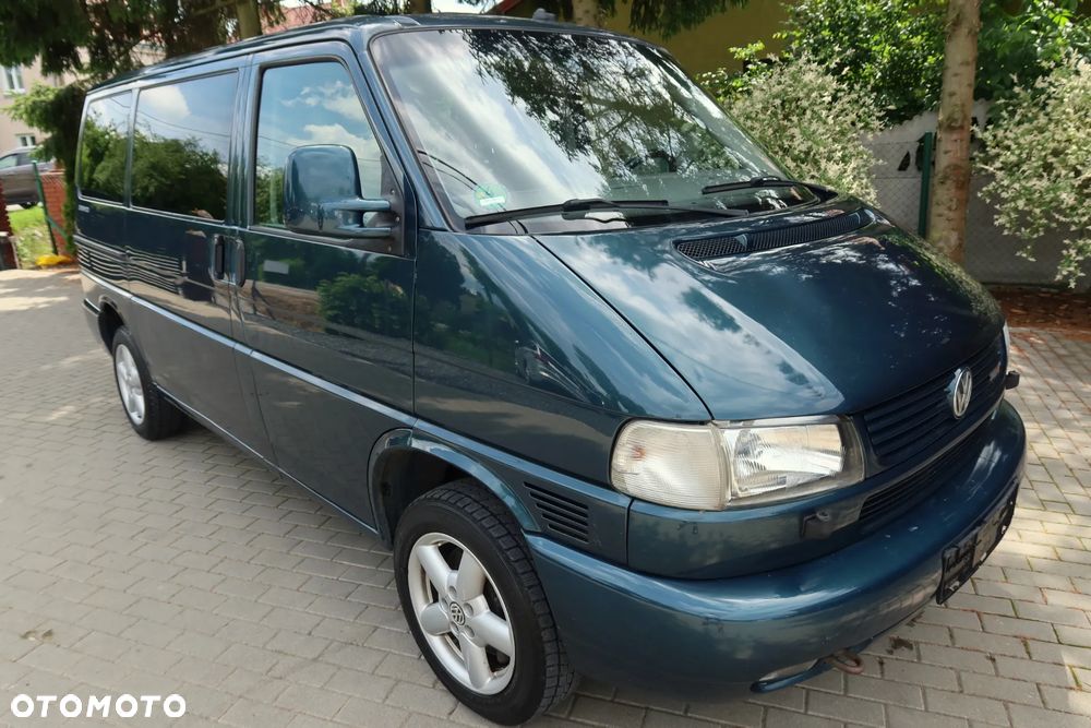 Volkswagen Multivan - 1