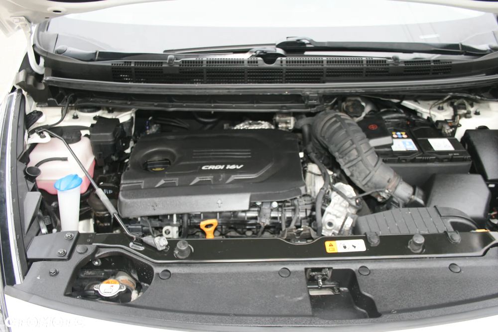 Kia Carens 1.7 CRDi XL 7os - 17
