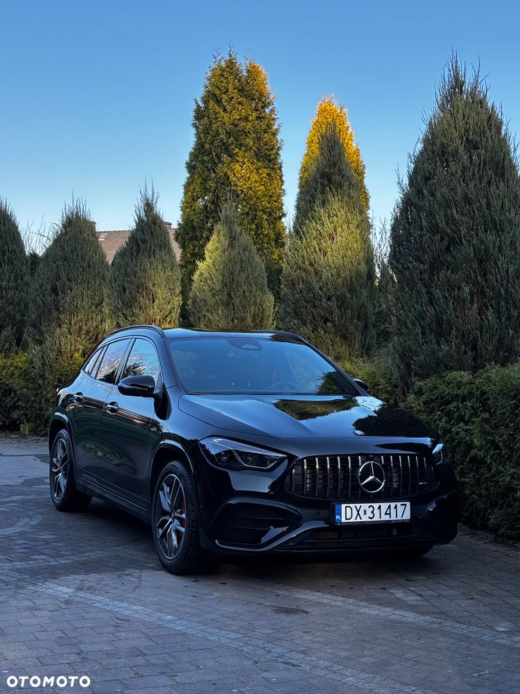 Mercedes-Benz GLA - 1