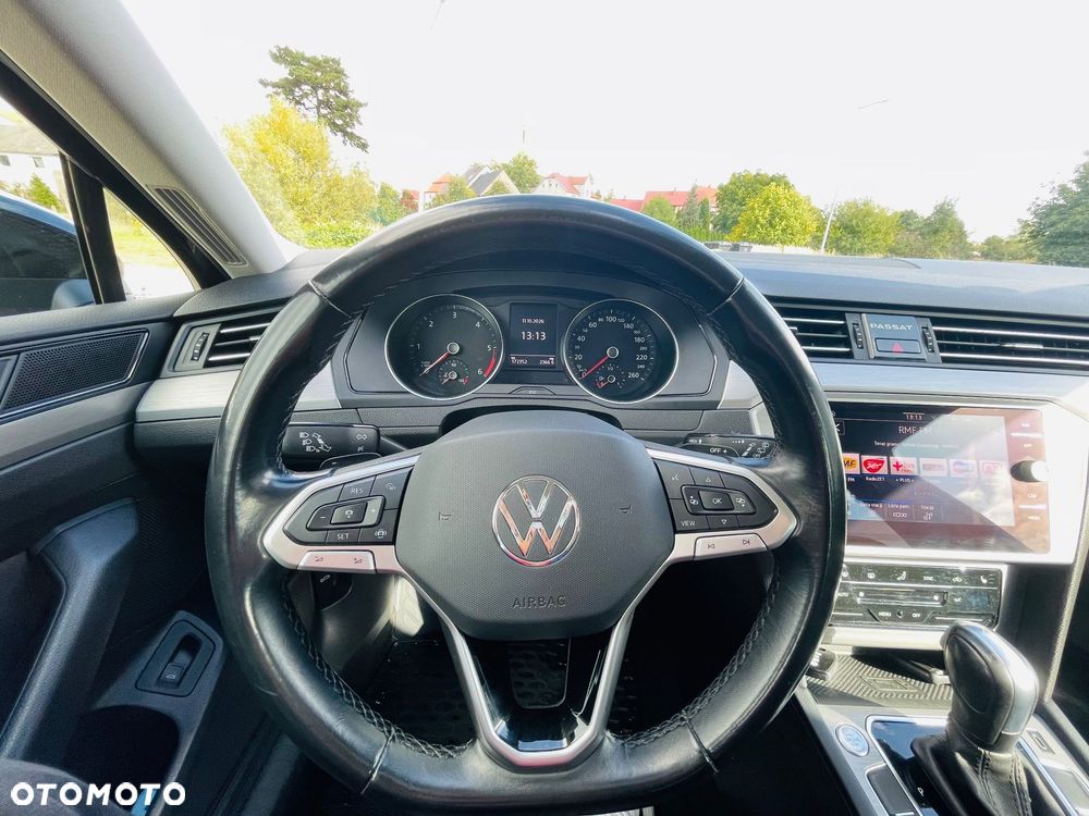 Volkswagen Passat Variant 2.0 TDI SCR DSG Elegance - 26