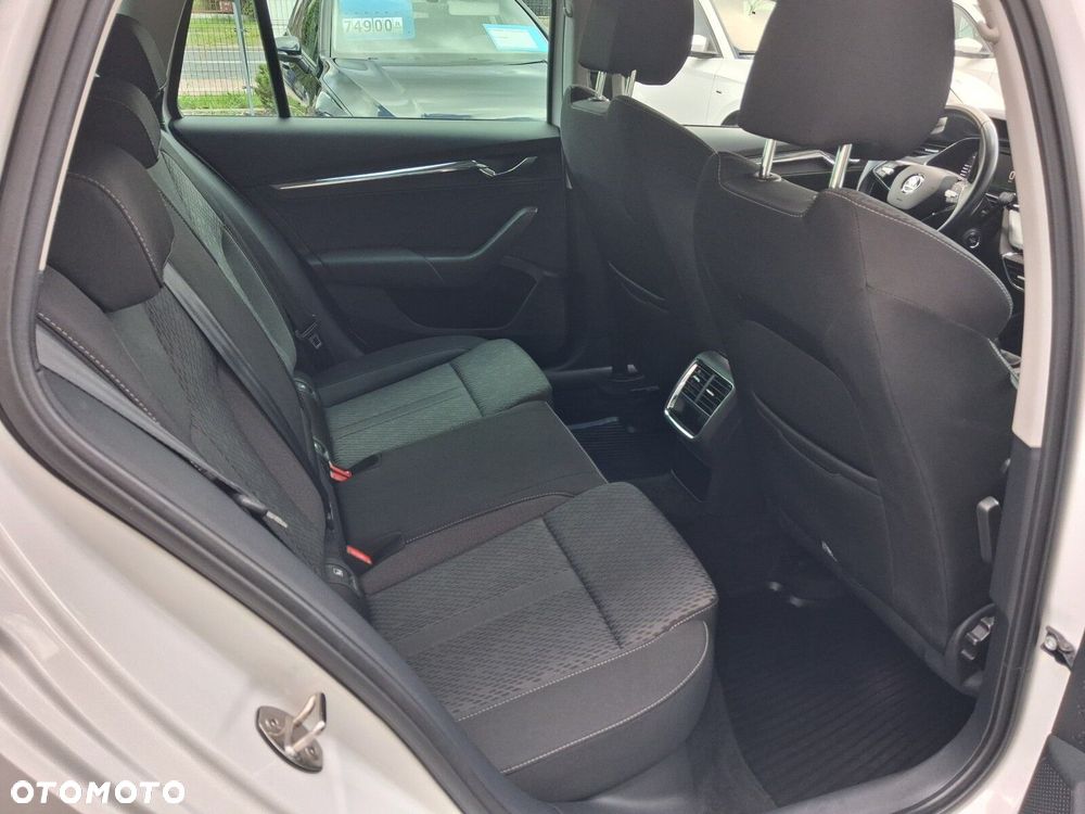 Skoda Octavia 1.5 TSI ACT Style - 12