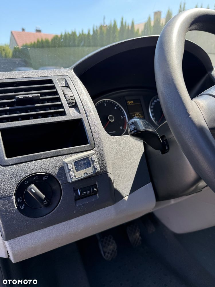 Volkswagen Transporter T5 - 11