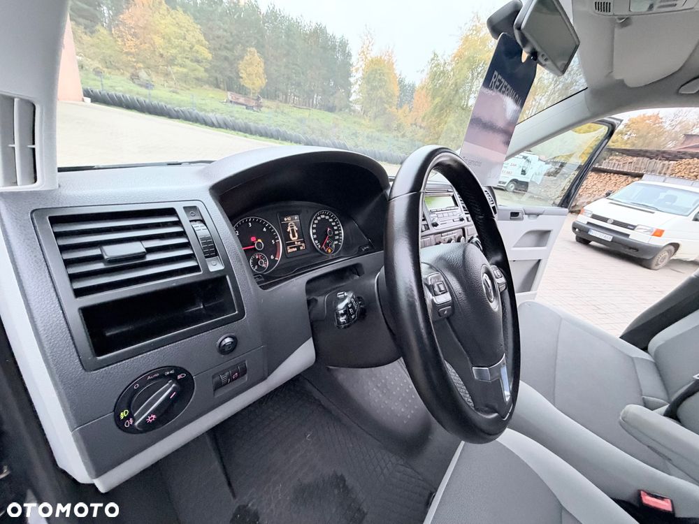 Volkswagen Transporter - 33