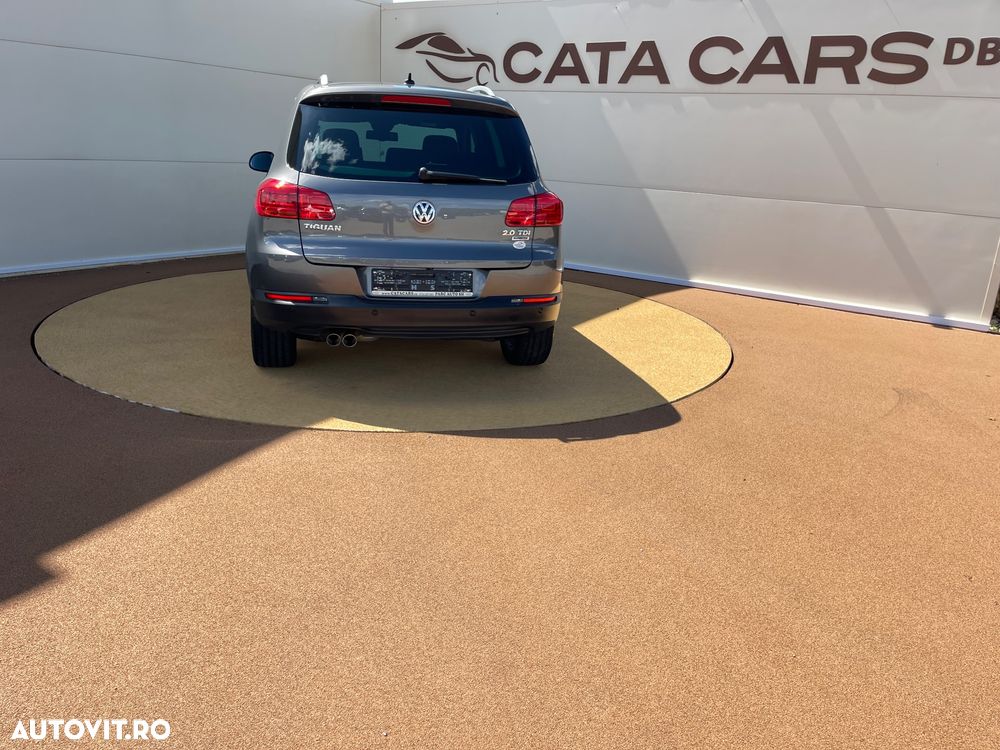 Volkswagen Tiguan 2.0 TDI SCR BlueMotion Technology Lounge Sport & Style - 11