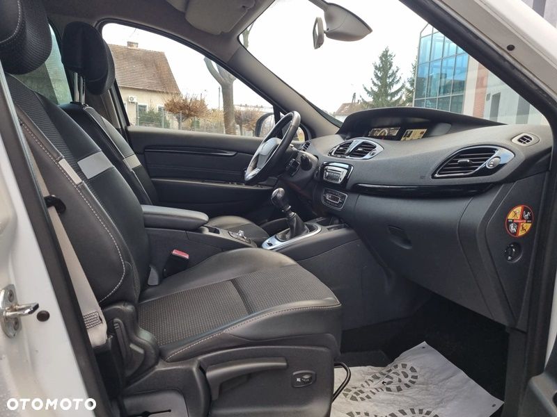 Renault Scenic dCi 160 Bose Edition - 14