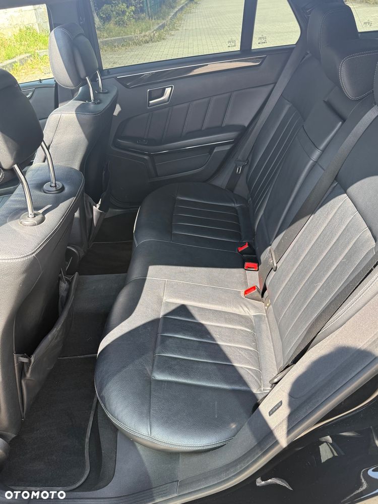 Mercedes-Benz Klasa E 250 CDI DPF BlueEFFICIENCY 7G-TRONIC Elegance - 20