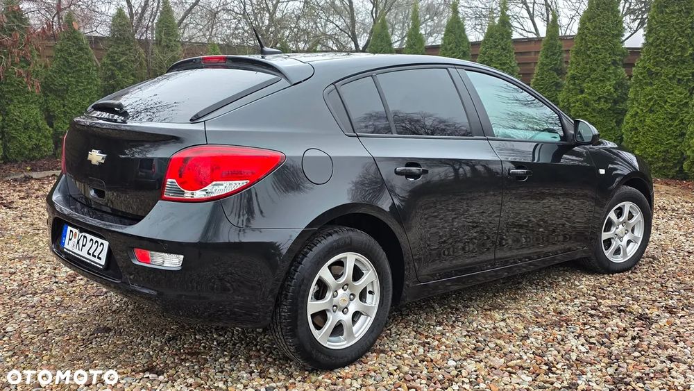 Chevrolet Cruze - 14