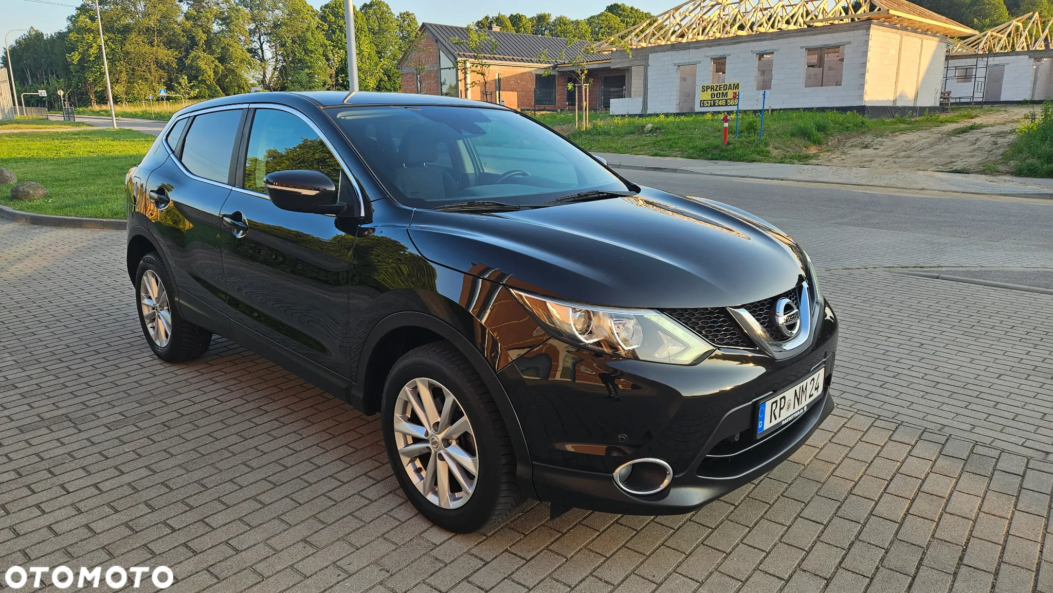 Nissan Qashqai 1.6 dCi TEKNA - 8