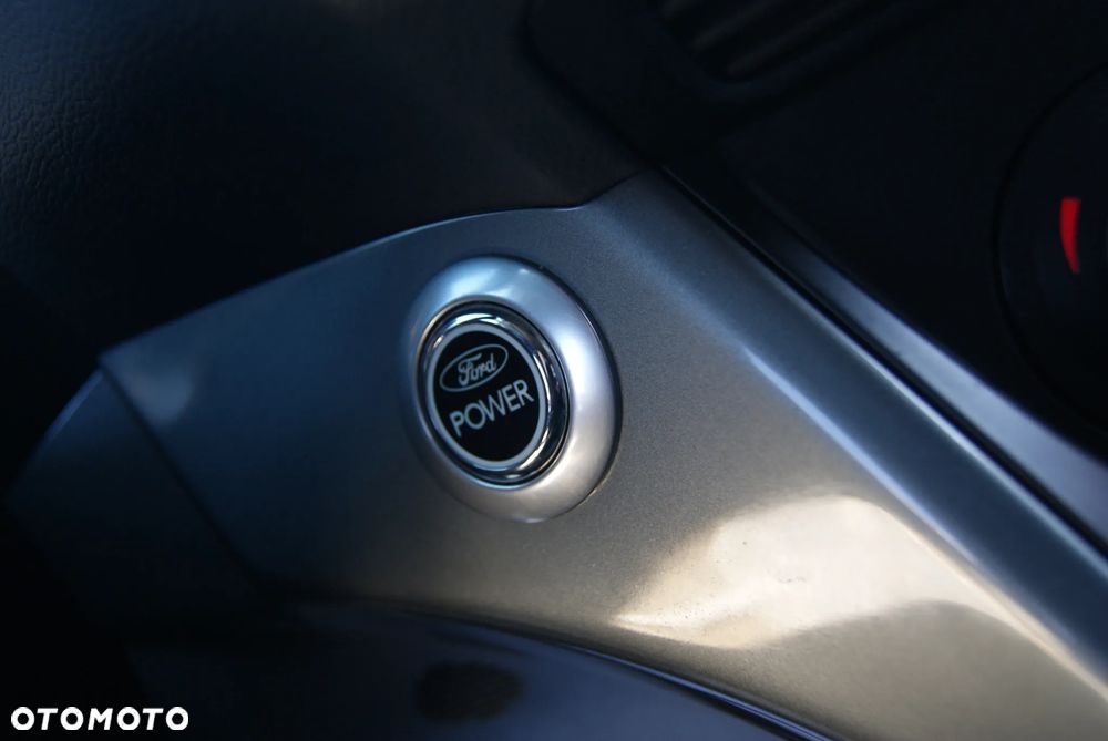 Ford C-MAX 1.6 TDCi Start-Stop-System Titanium - 25