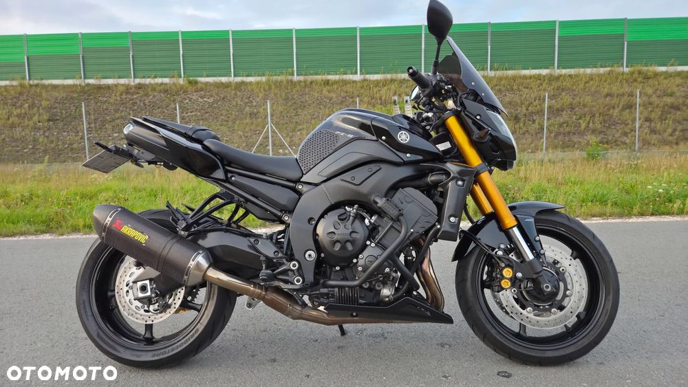 Yamaha FZ8 - 3