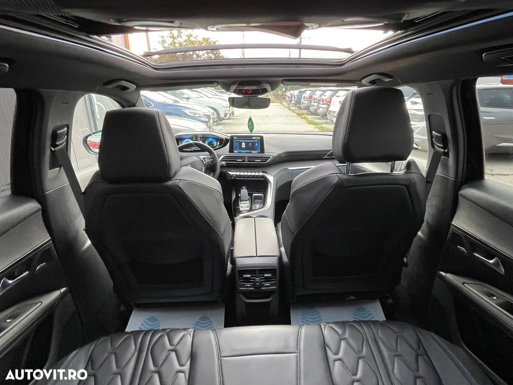 Peugeot 3008 PHEV 300 EAT8 4X4 GT - 6