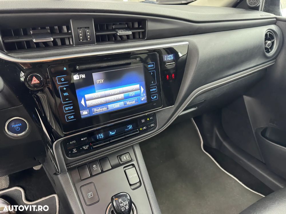 Toyota Auris - 22