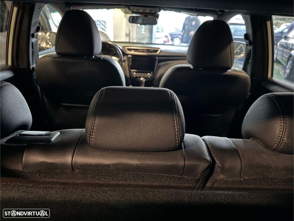 Nissan Qashqai 1.2 DIG-T N-Vision Xtronic - 28