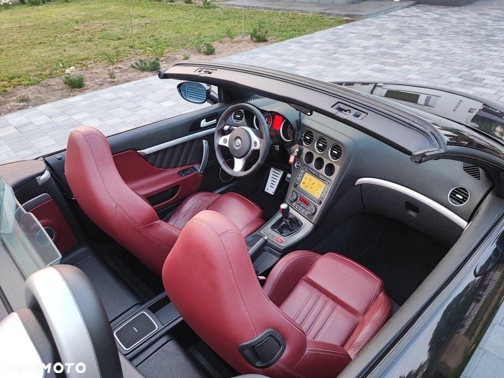 Alfa Romeo Spider - 7