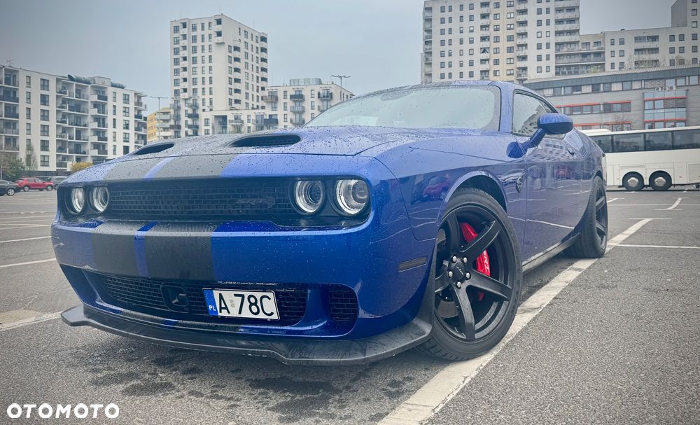 Dodge Challenger - 7