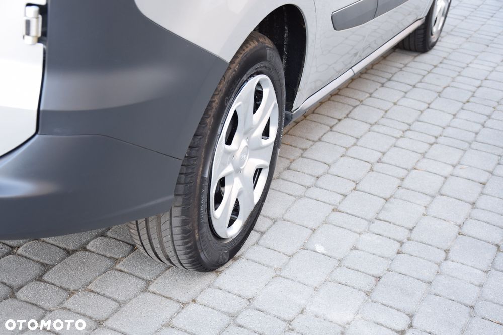 Ford Transit Courier S&S Trend - 19