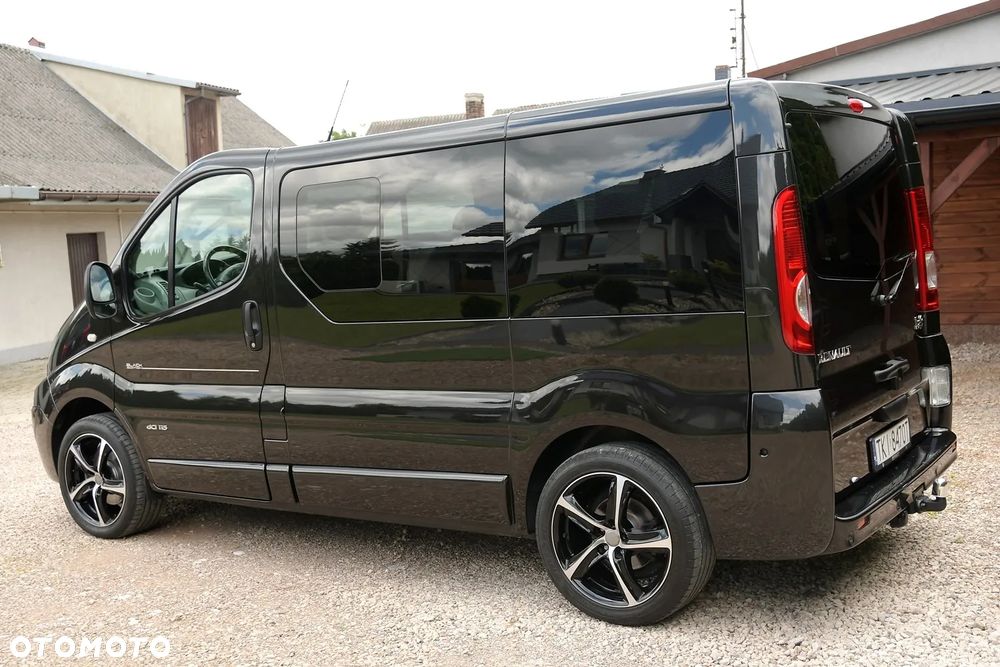 Renault Trafic FAP Passenger Black Edition - 4