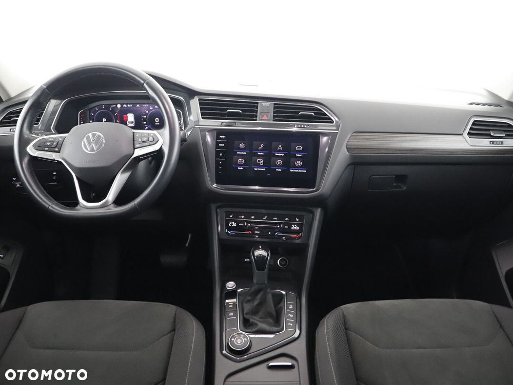 Volkswagen Tiguan Allspace - 8