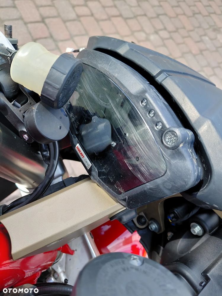Ducati 848 - 11