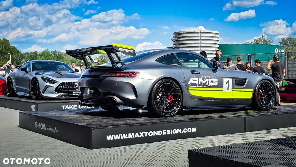 Mercedes-Benz AMG GT - 12