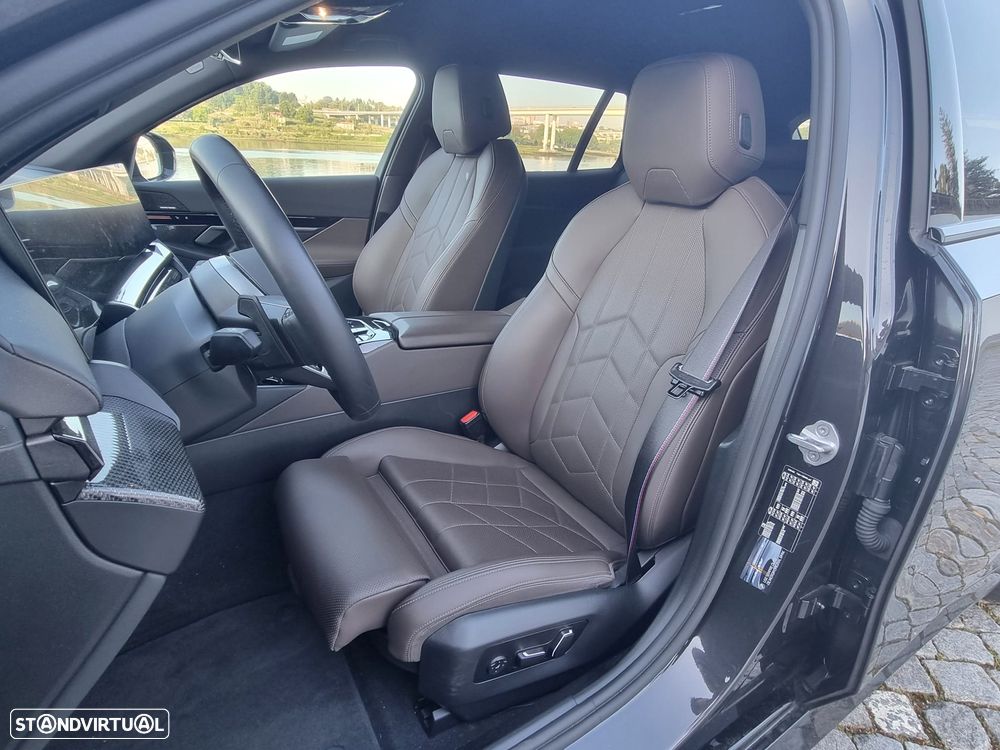 BMW 520 d Pack Desportivo M Pro - 22