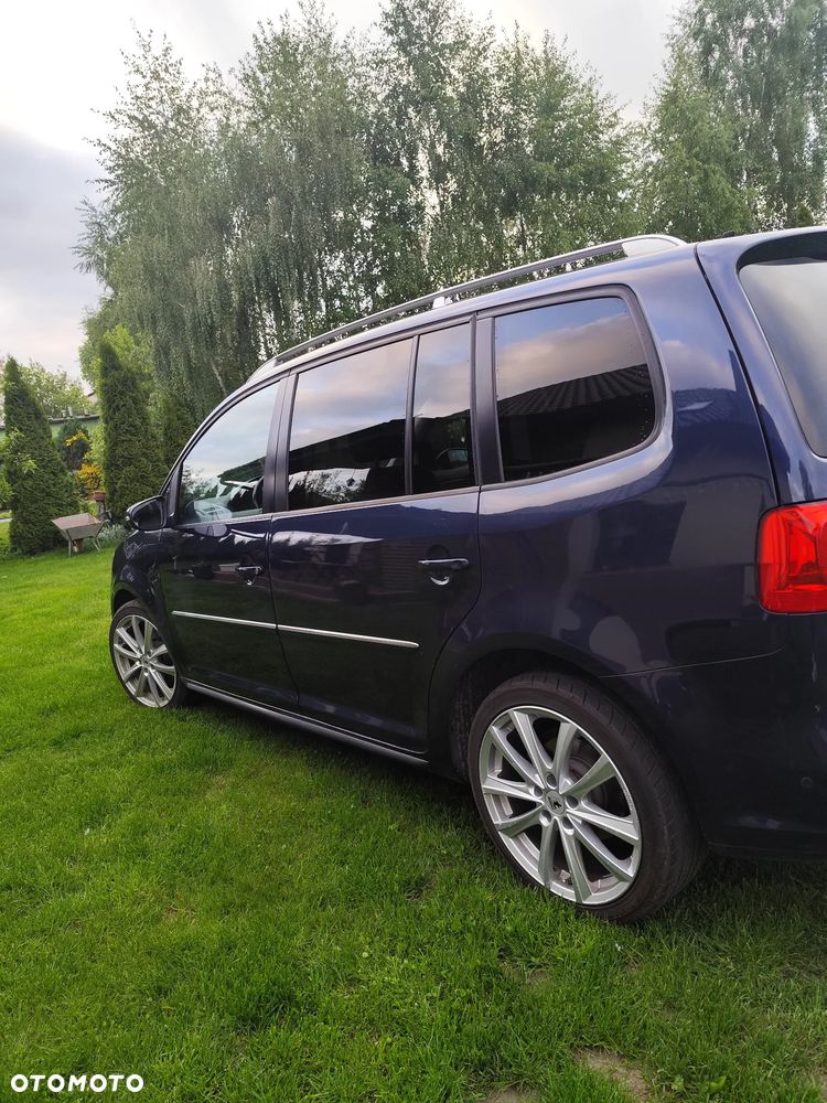 Volkswagen Touran 2.0 TDI DPF Highline - 5
