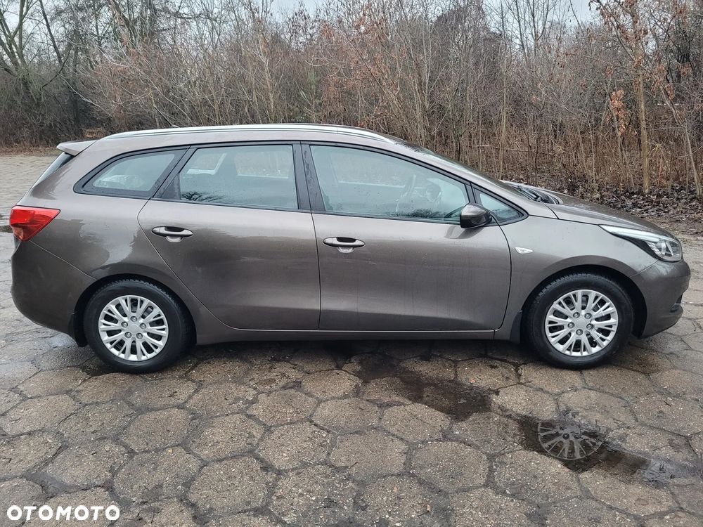 Kia Ceed 1.6 GDI L - 3