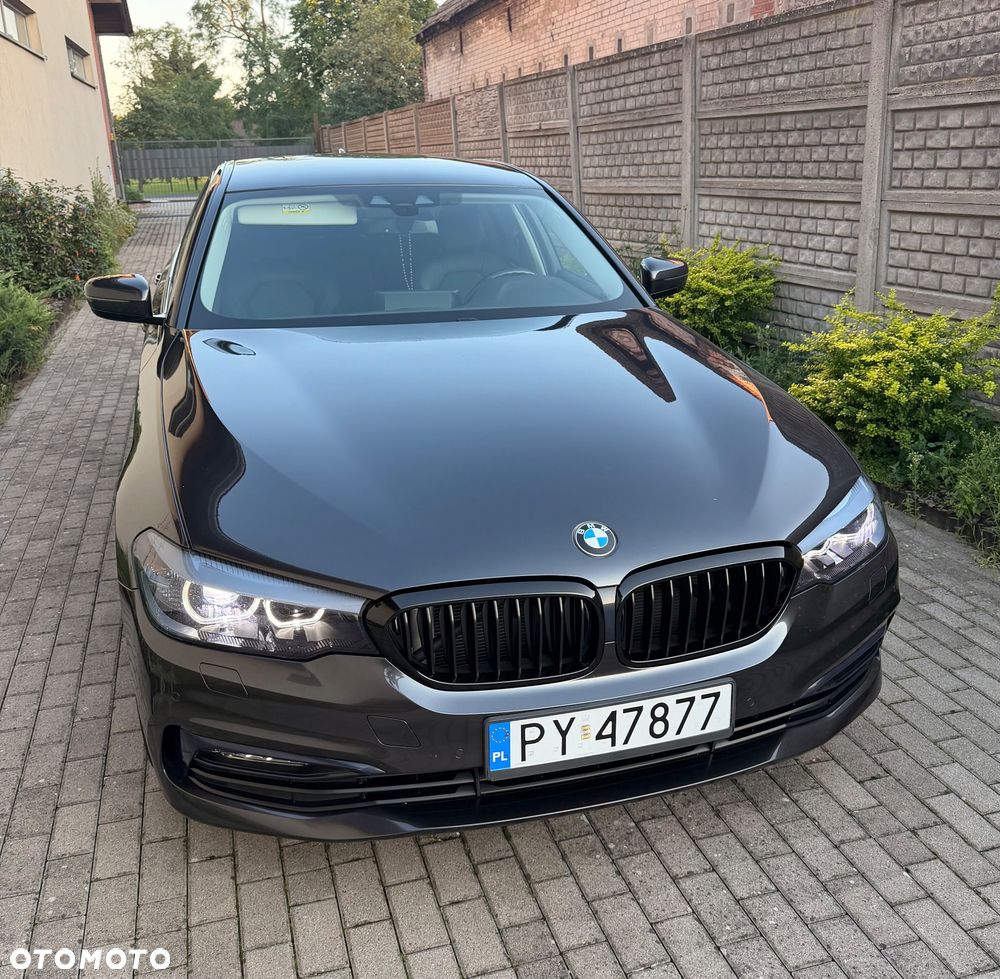 BMW Seria 5 520d Sport Line - 14