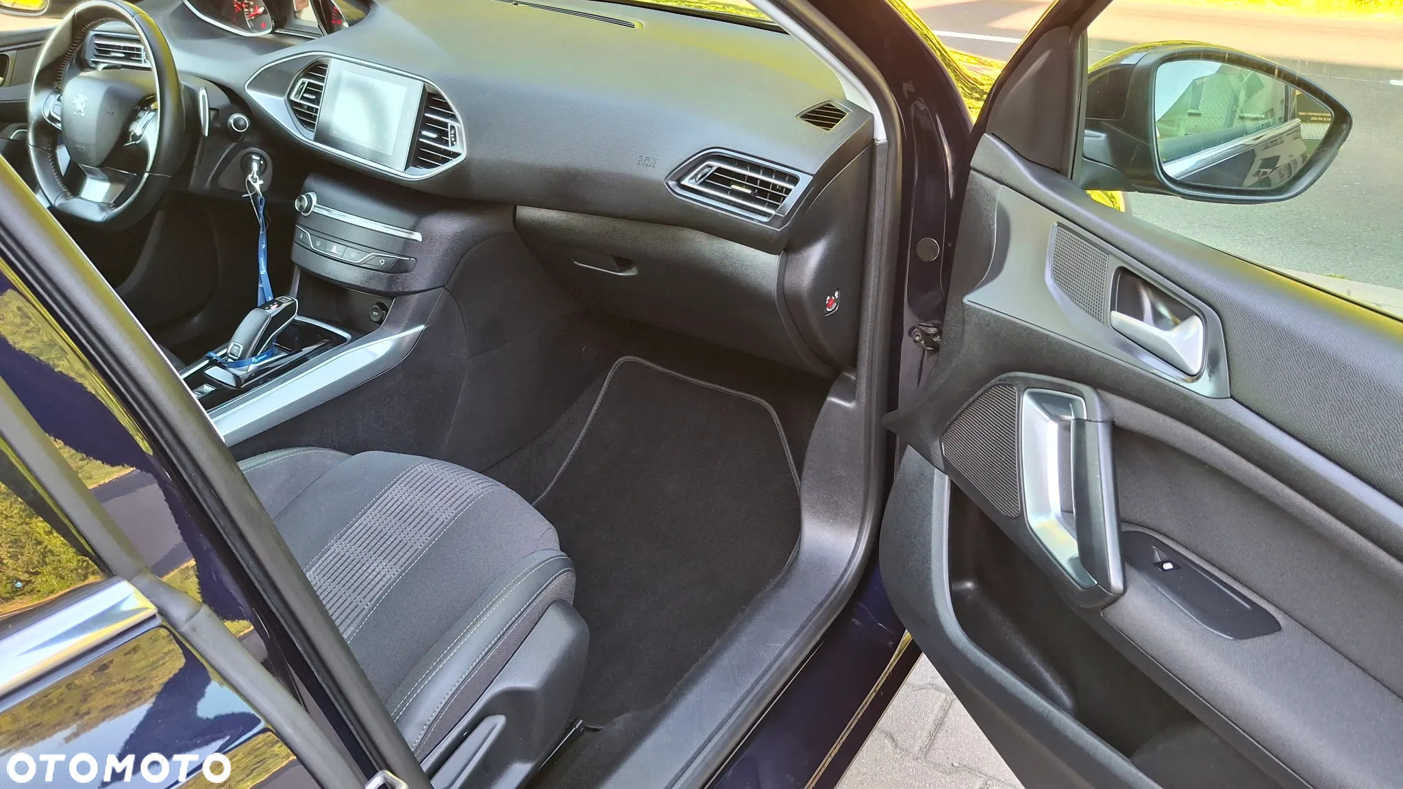 Peugeot 308 1.5 BlueHDi Allure Pack S&S EAT8 - 15