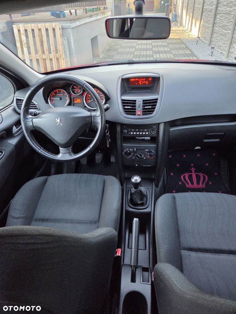 Peugeot 207 - 6