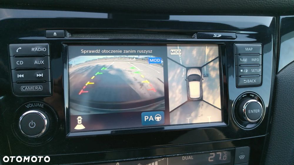 Nissan Qashqai 1.6 dCi Xtronic TEKNA+ - 29