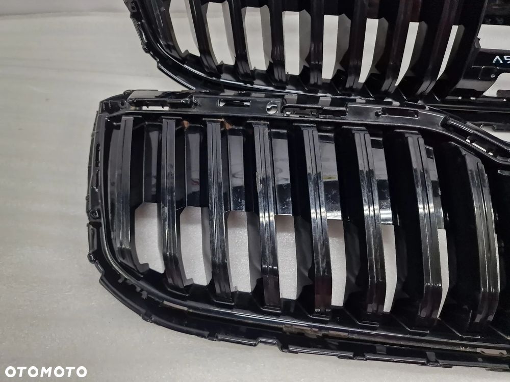 SKODA SUPERB III 3 LIFT 3V0 18- ATRAPA / GRILL PRZEDNI PRZÓD , NR 3V0853653G / 3V0853653K , NR AUKCJI GL155 - 3