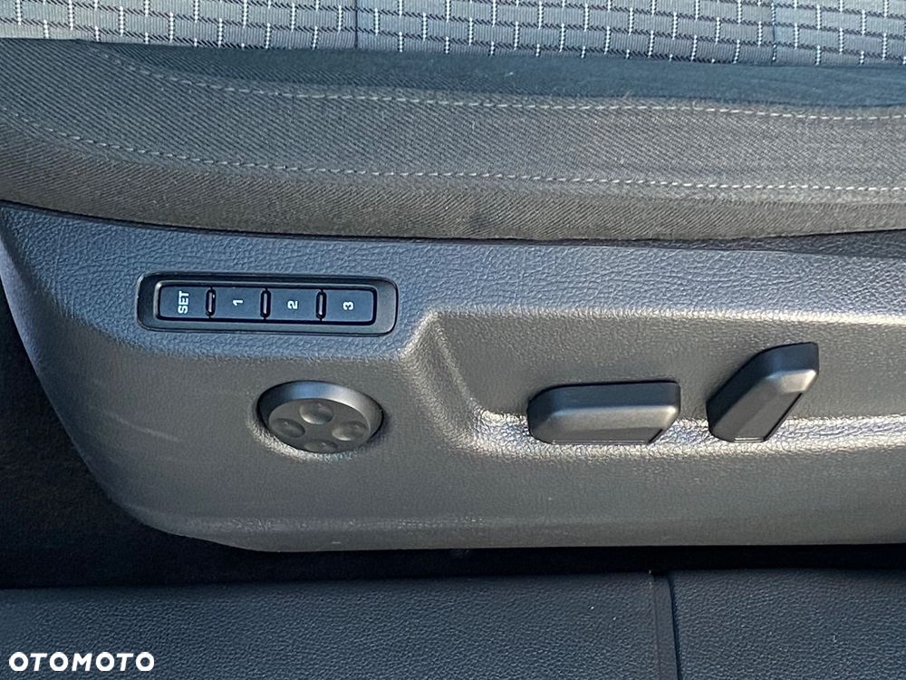 Skoda Superb 2.0 TDI DSG Elegance - 19