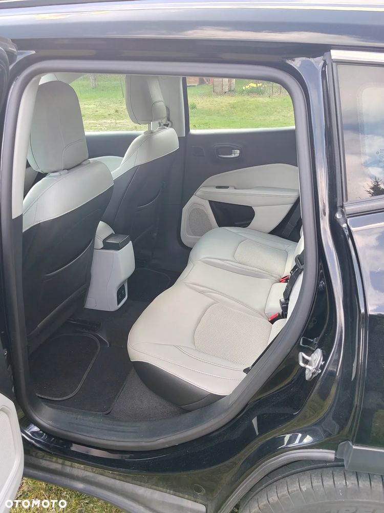 Jeep Compass - 13