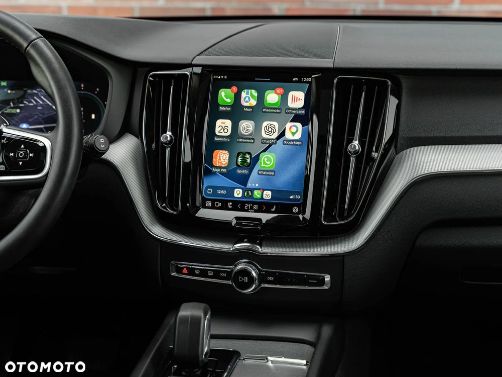 Volvo XC 60 B4 D Plus Dark - 35