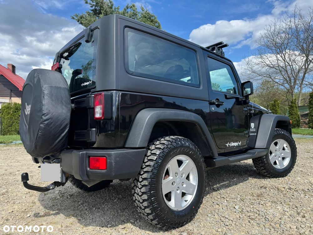 Jeep Wrangler - 2