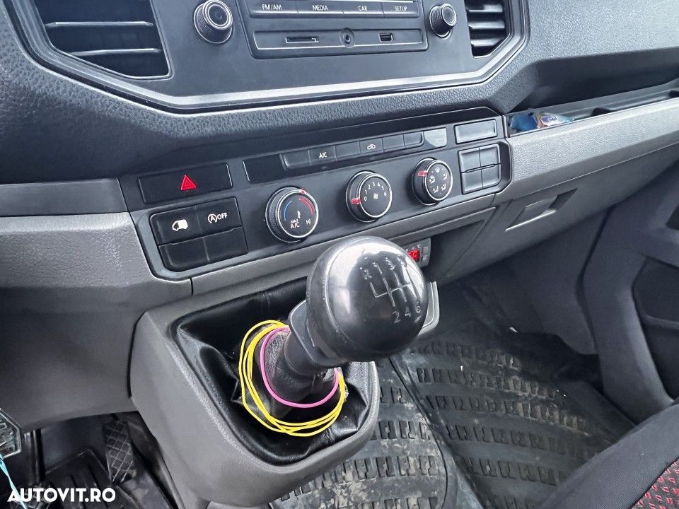 Volkswagen Crafter - 15