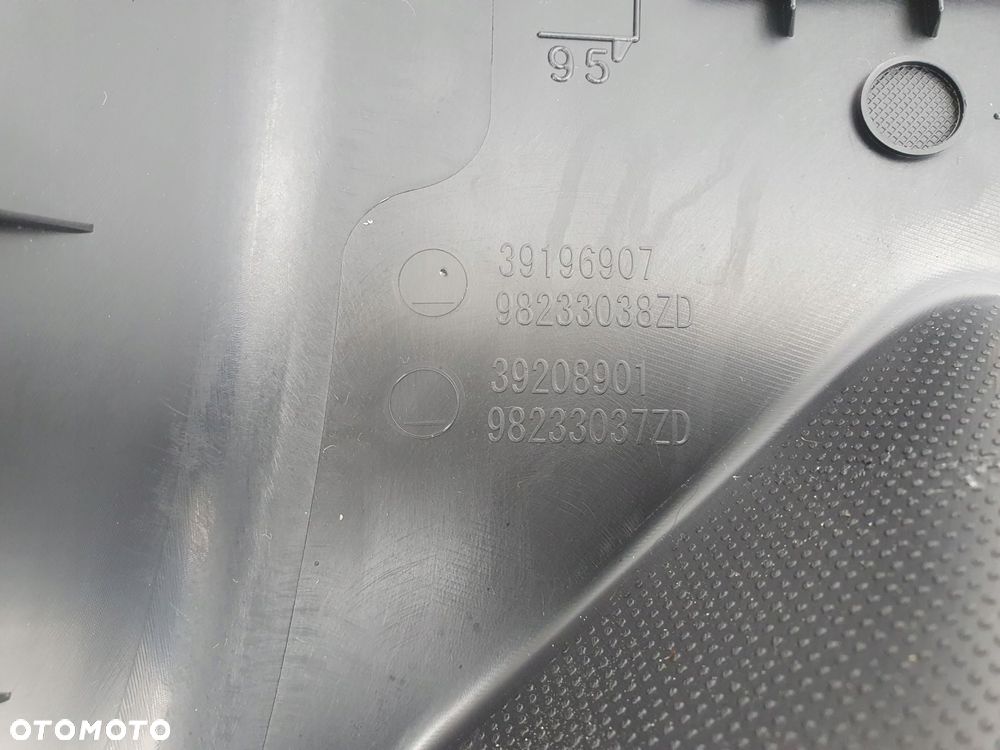 Opel Corsa F LEWA TYLNA OSŁONA SŁUPKA tył 39196907 - 7