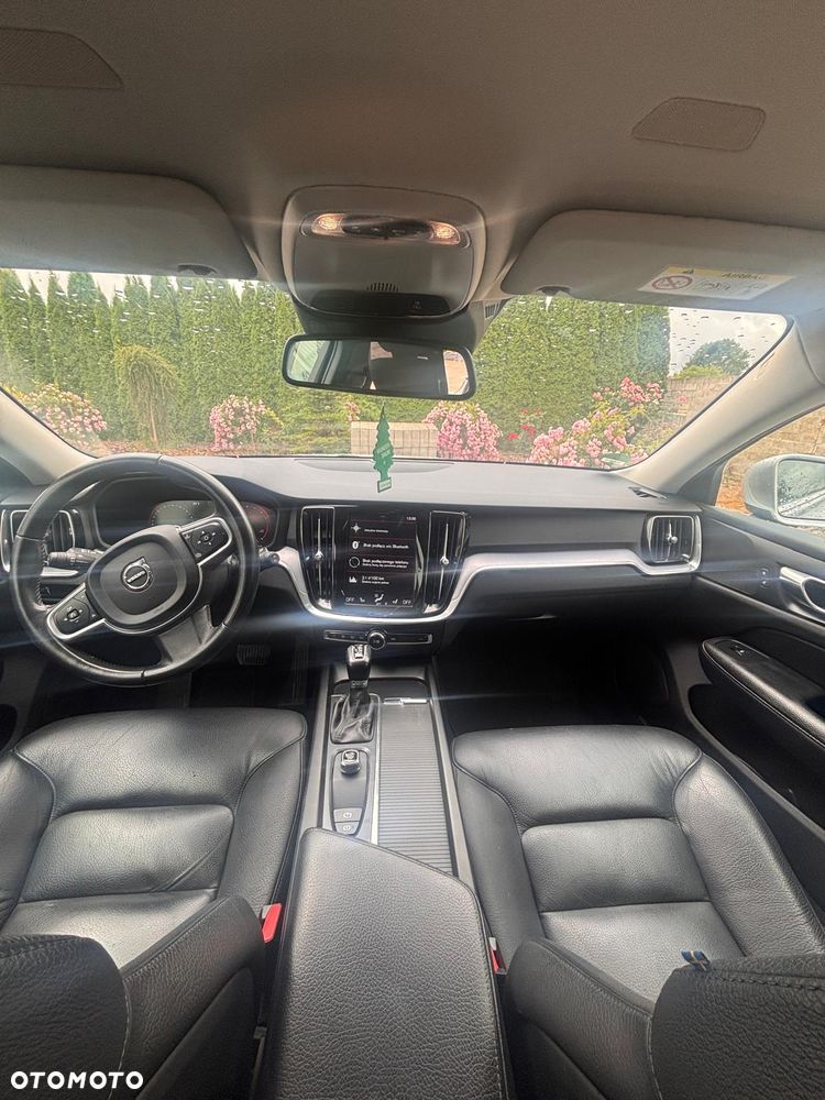 Volvo V60 D3 Momentum Pro - 16